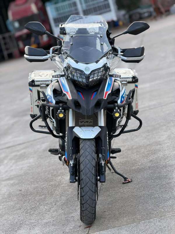 二手贝纳利金鹏 TRK502