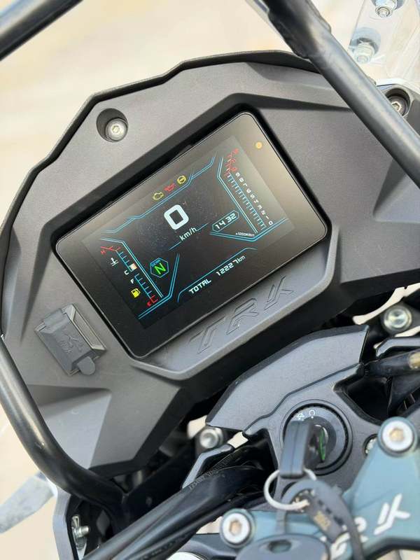 二手贝纳利金鹏 TRK502