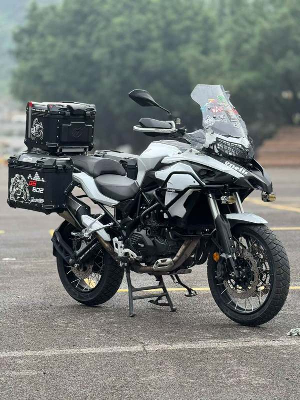 二手贝纳利金鹏 TRK502