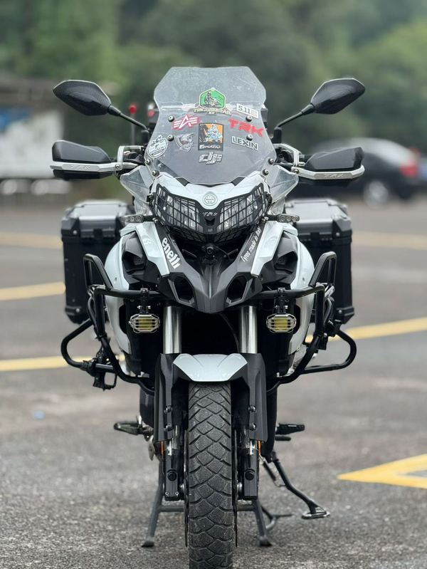 二手贝纳利金鹏 TRK502