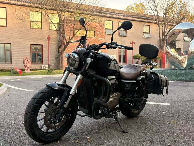 二手QJMOTOR闪300