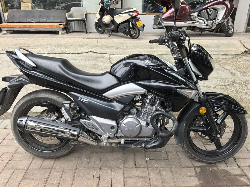 二手豪爵铃木骊驰 GW250