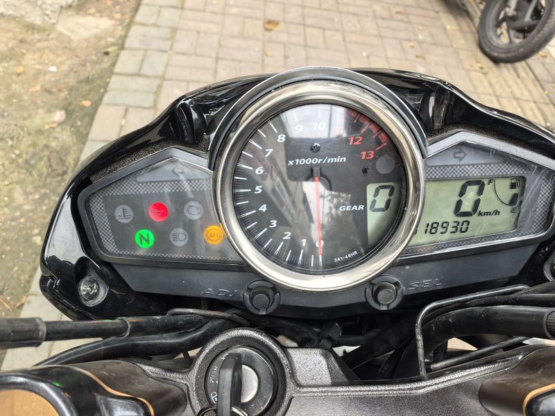 二手豪爵铃木骊驰 GW250