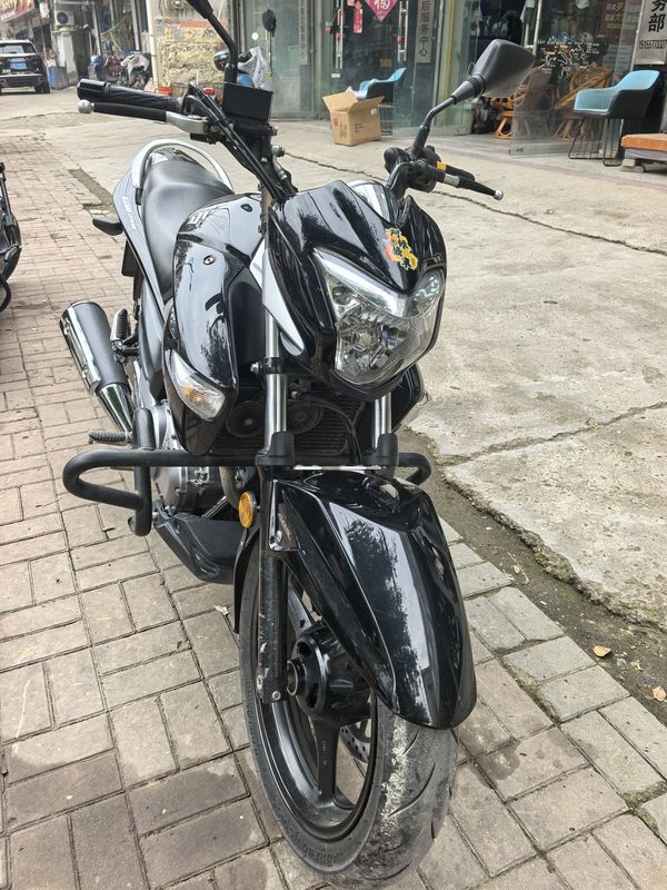 二手豪爵铃木骊驰 GW250