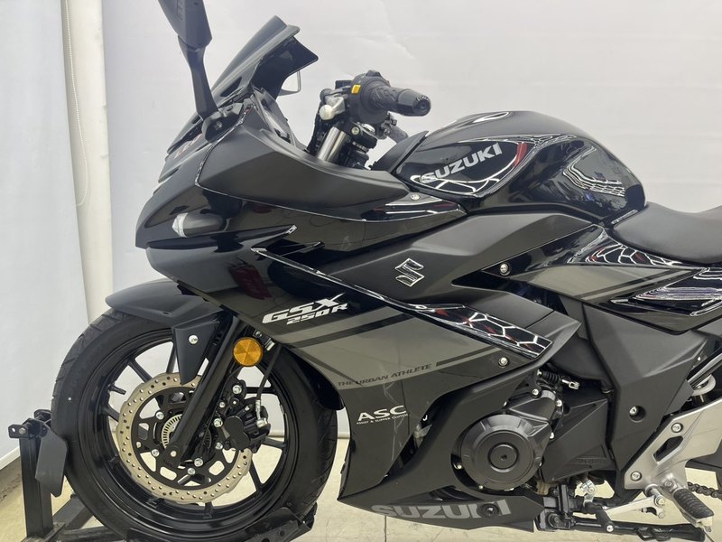 二手豪爵铃木GSX250R