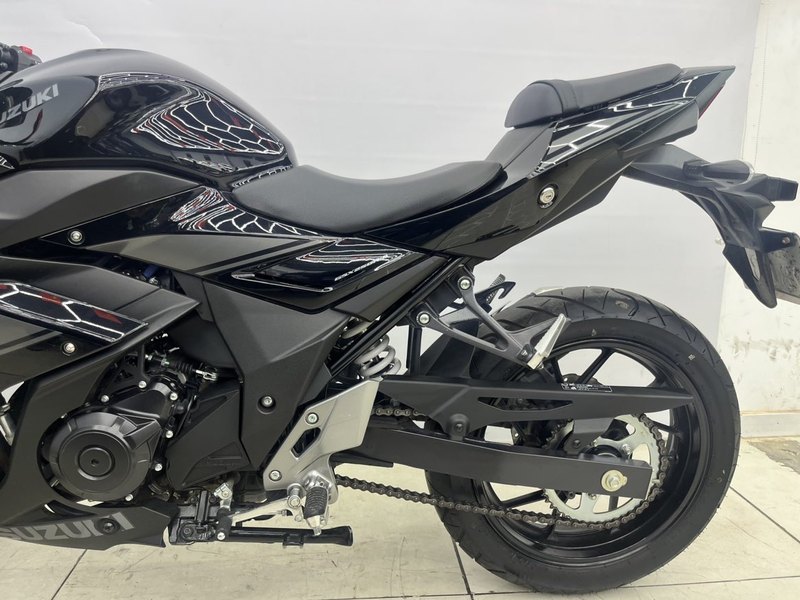 二手豪爵铃木GSX250R