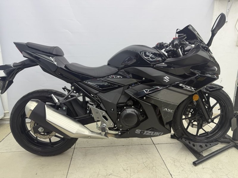 二手豪爵铃木GSX250R