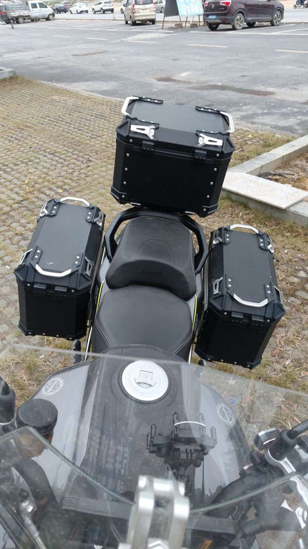 二手贝纳利金鹏 TRK502