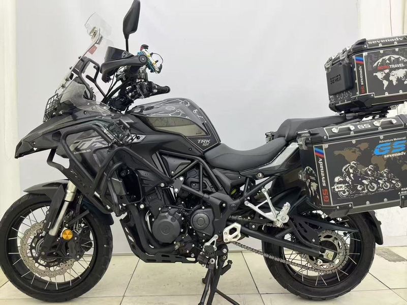 二手贝纳利金鹏 TRK502