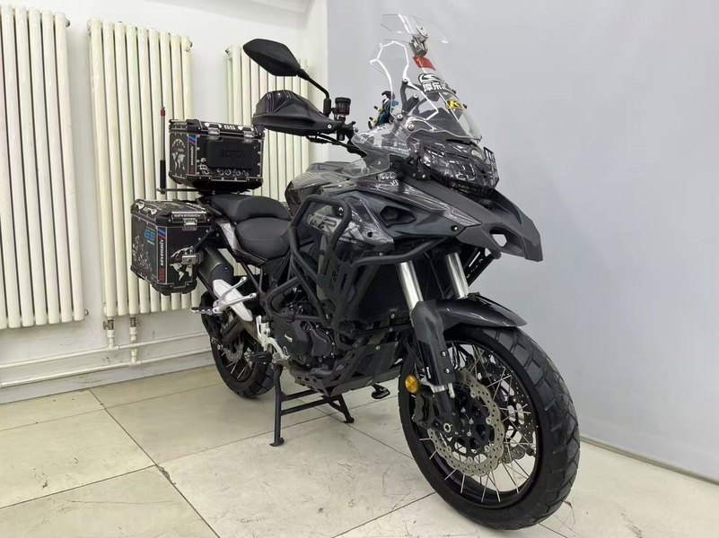 二手贝纳利金鹏 TRK502