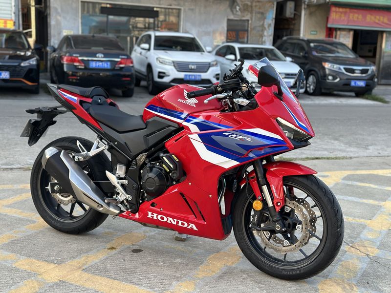 二手本田CBR400R