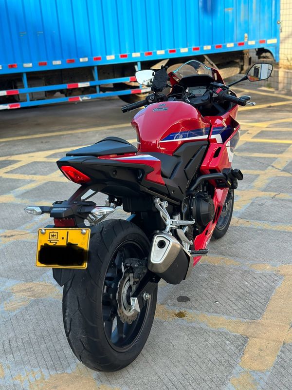 二手本田CBR400R