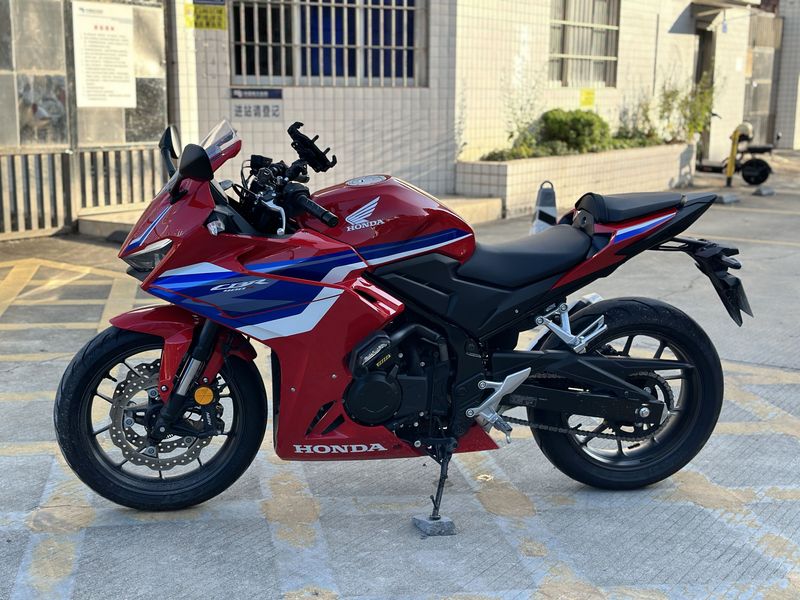 二手本田CBR400R