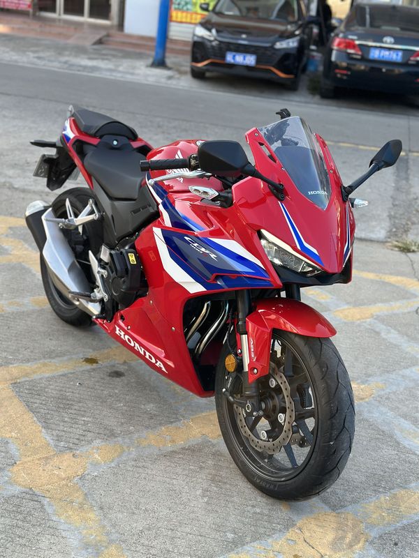 二手本田CBR400R