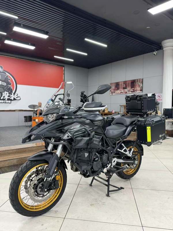 二手贝纳利TRK552