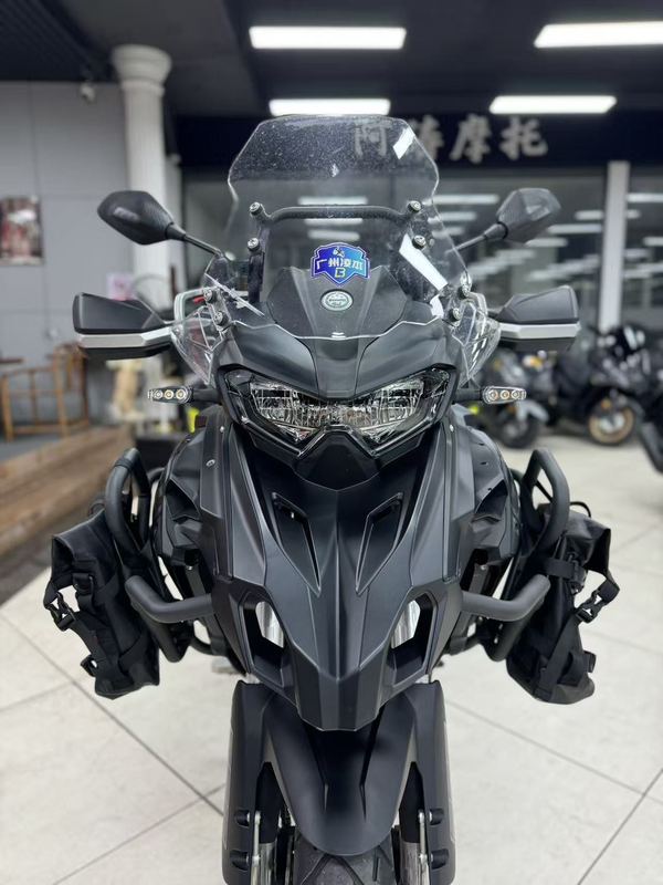 二手贝纳利TRK552