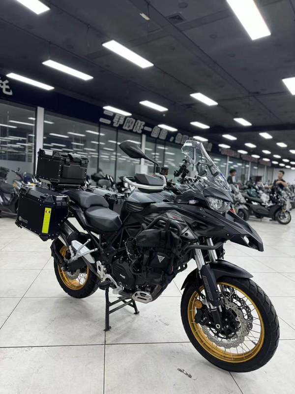 二手贝纳利TRK552