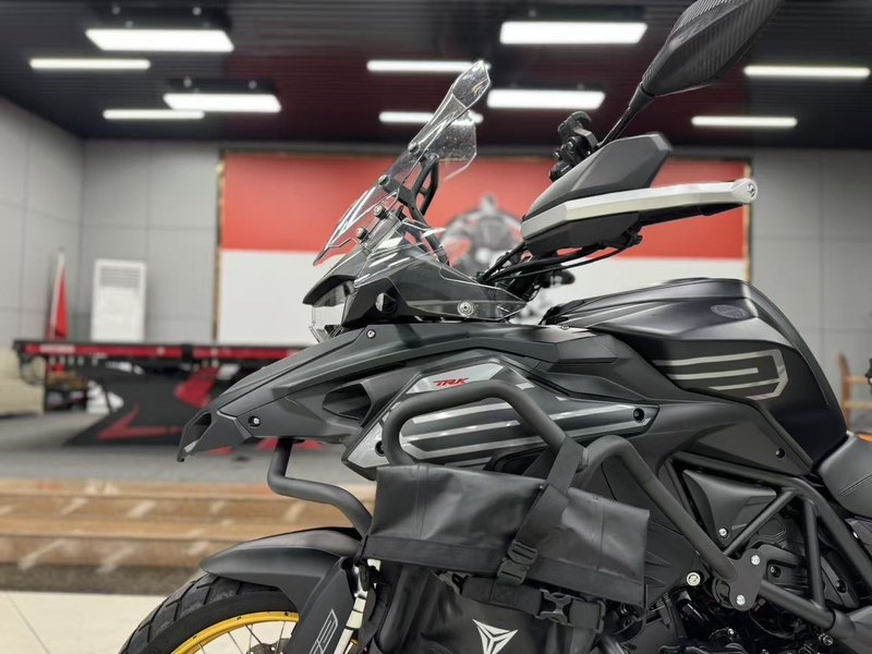 二手贝纳利TRK552