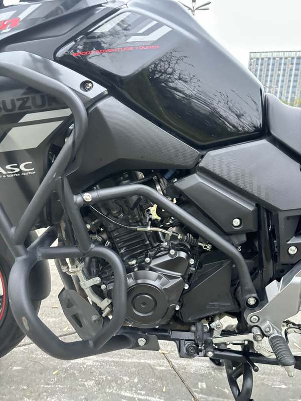 二手豪爵铃木DL250