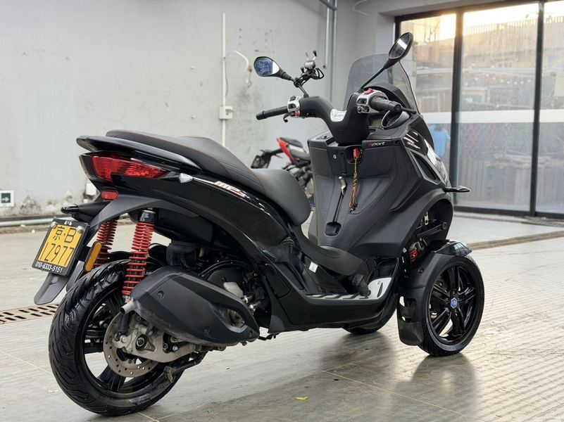 二手比亚乔MP3 300