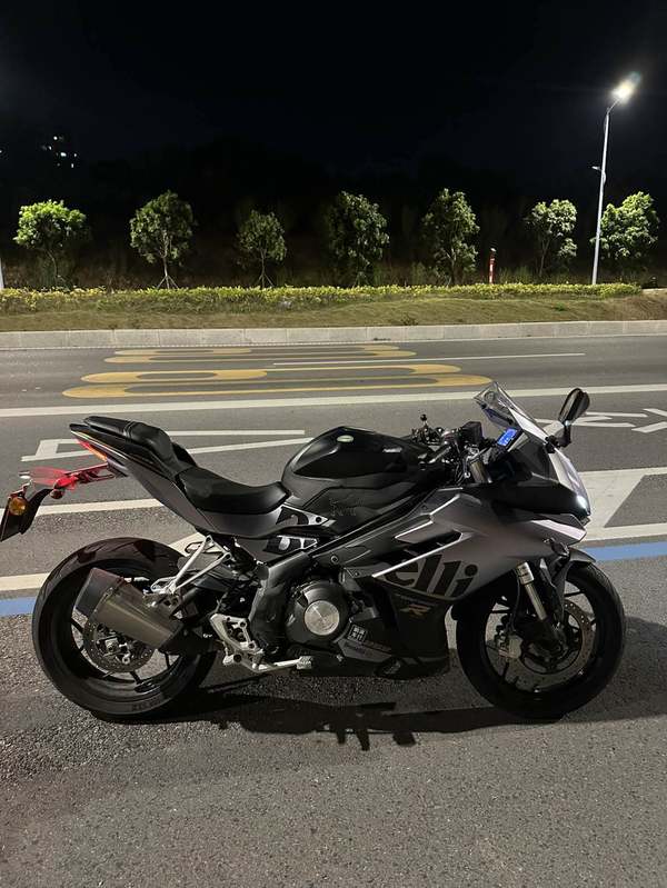 二手贝纳利龙卷风 Tornado 252R