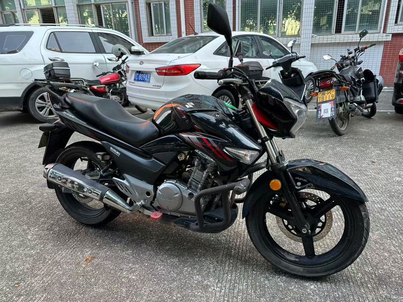 二手豪爵铃木骊驰 GW250