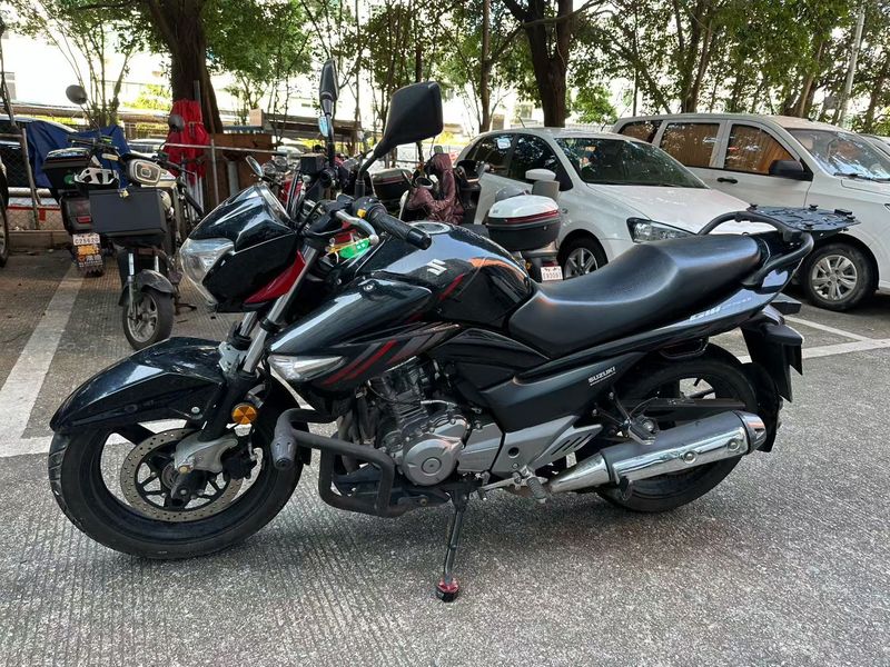 二手豪爵铃木骊驰 GW250