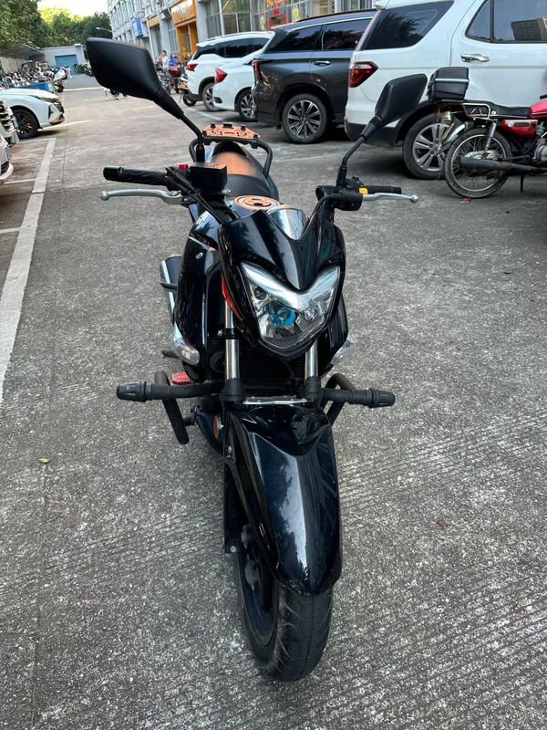 二手豪爵铃木骊驰 GW250