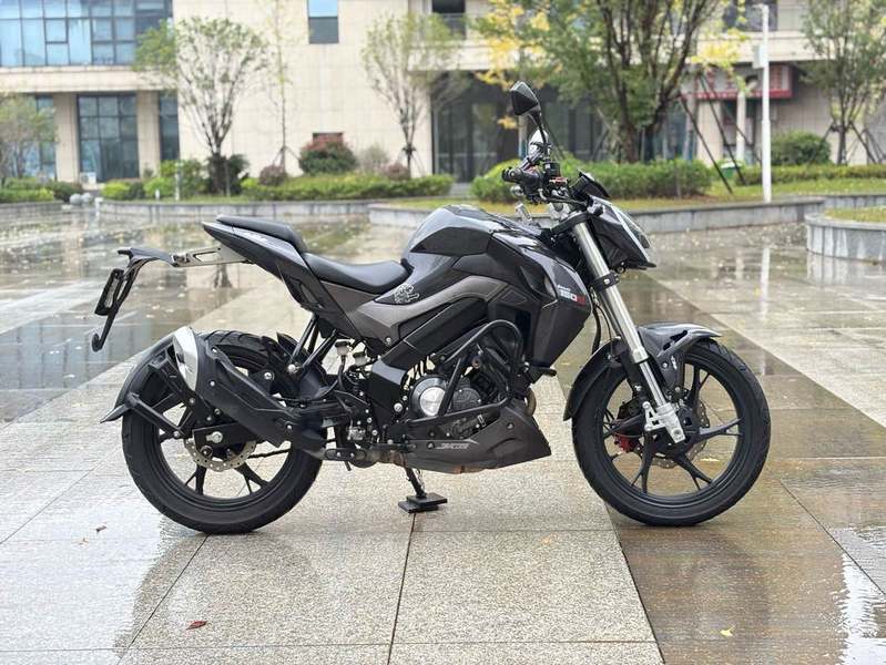 二手贝纳利小迅龙 BN150S