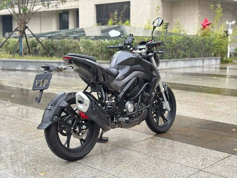 二手贝纳利小迅龙 BN150S