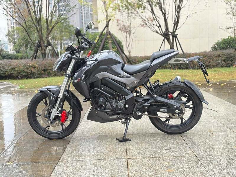 二手贝纳利小迅龙 BN150S