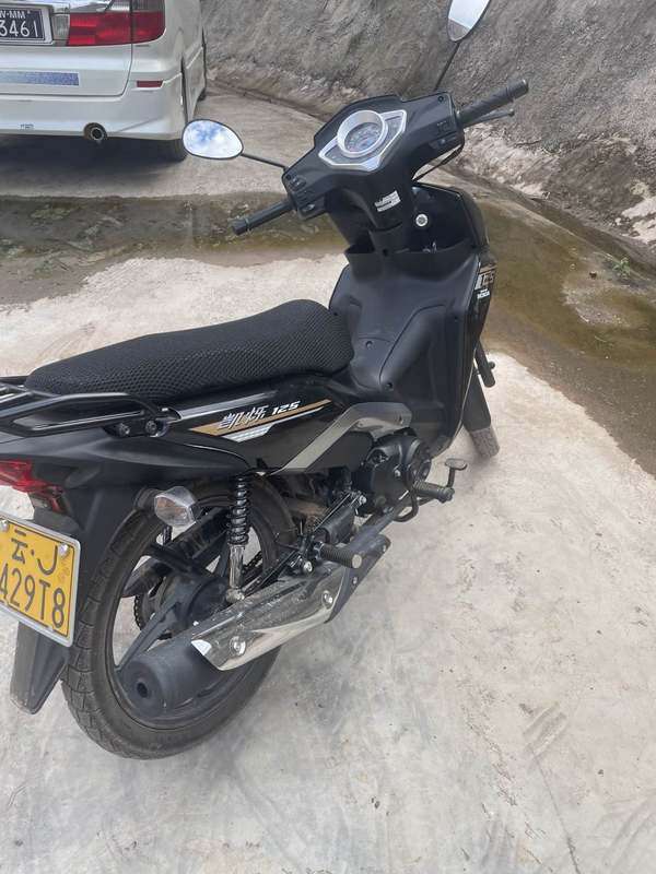 二手五羊本田凯烁125