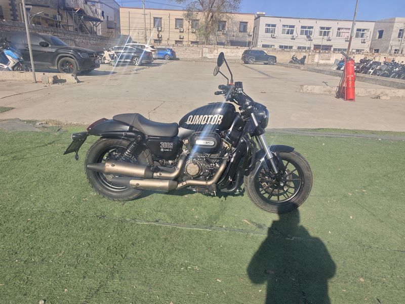 二手QJMOTOR闪300