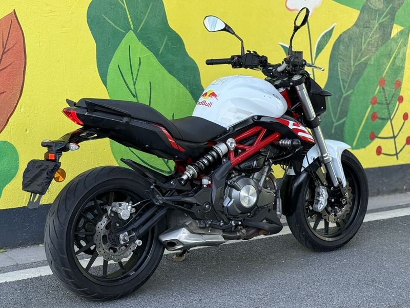 二手贝纳利蓝宝龙 BN302S