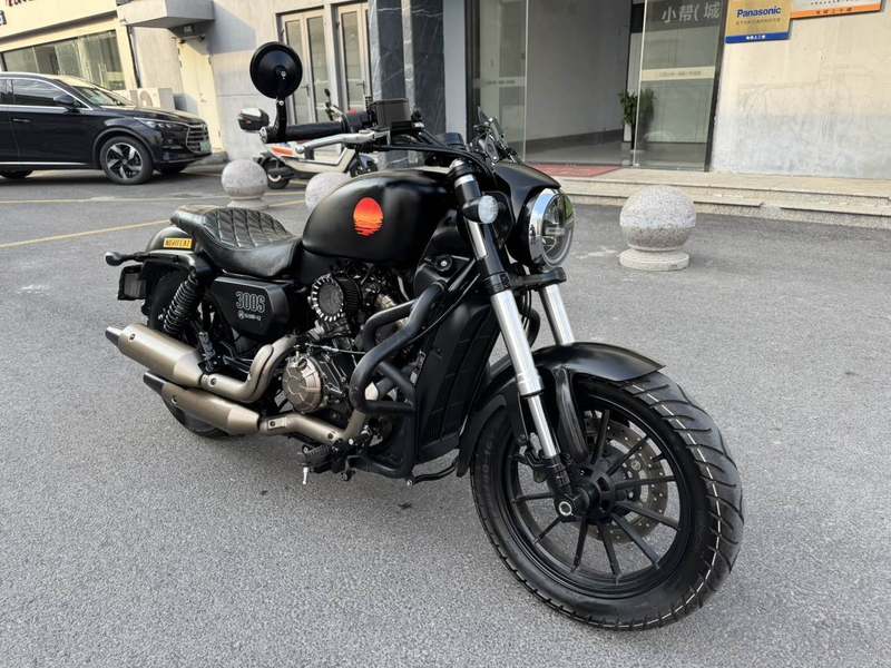 二手QJMOTOR闪300
