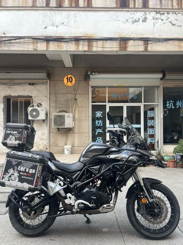 二手贝纳利金鹏 TRK502