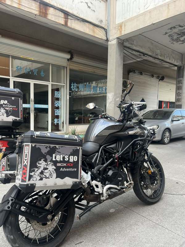 二手贝纳利金鹏 TRK502