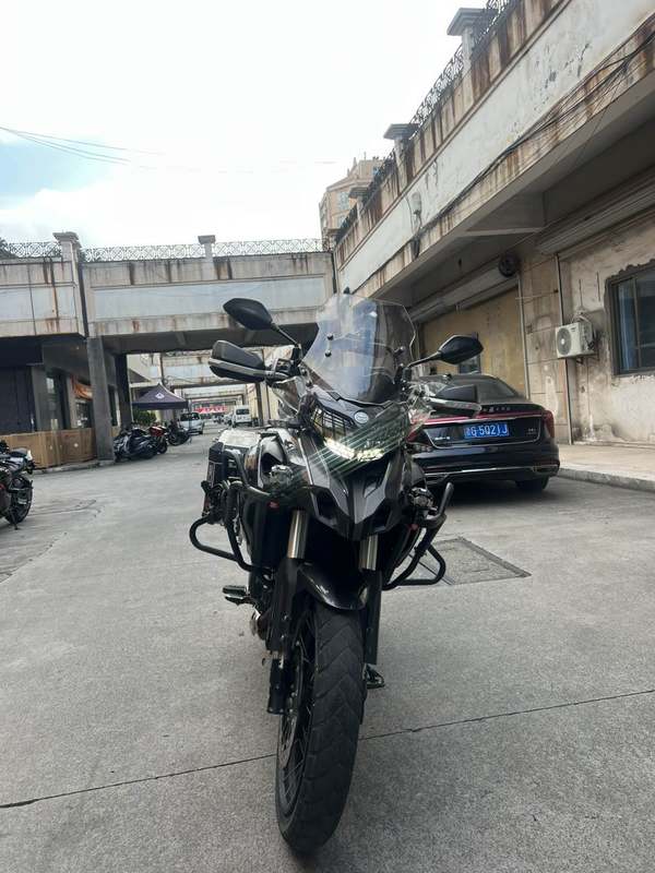 二手贝纳利金鹏 TRK502