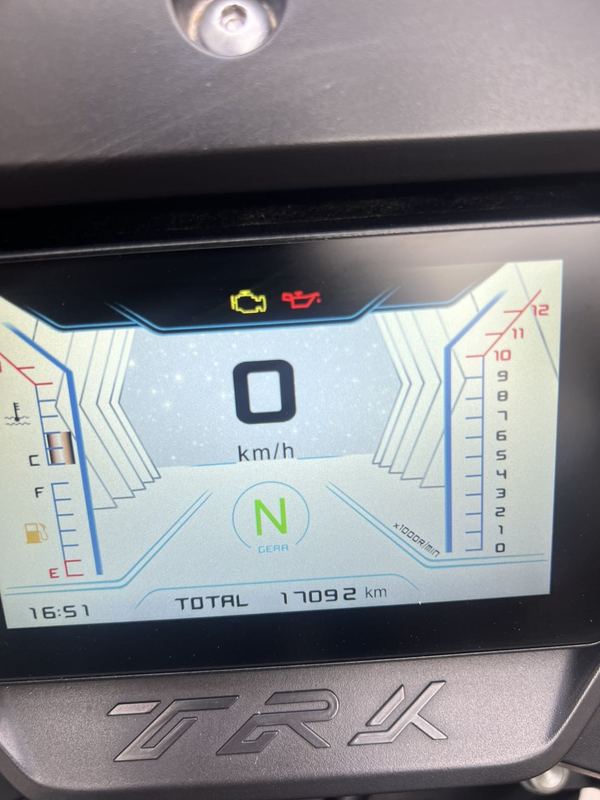 二手贝纳利金鹏 TRK502