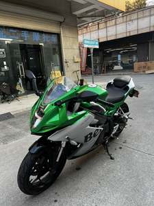 二手贝纳利龙卷风 Tornado 252R