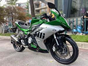 二手贝纳利龙卷风 Tornado 252R