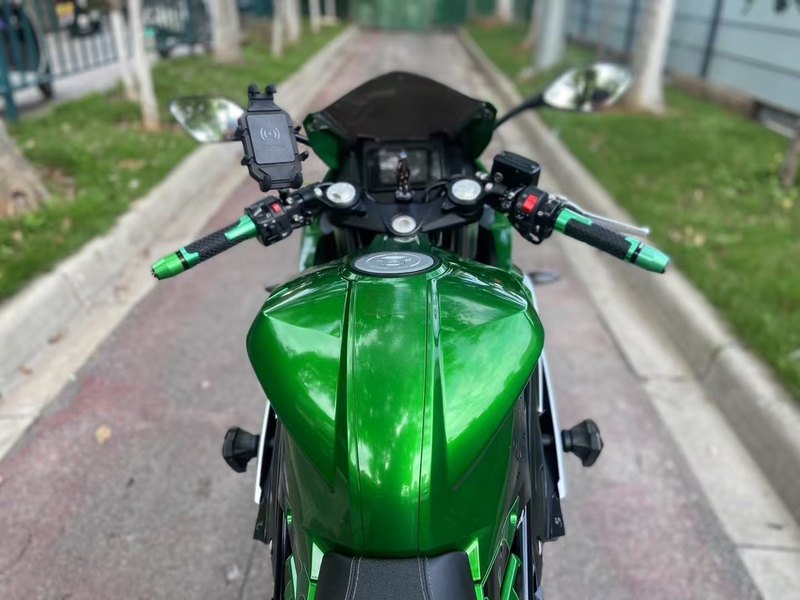 二手贝纳利龙卷风 Tornado 252R