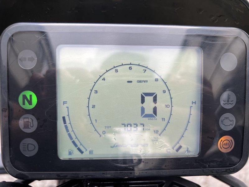 二手贝纳利幼狮 Leoncino 150