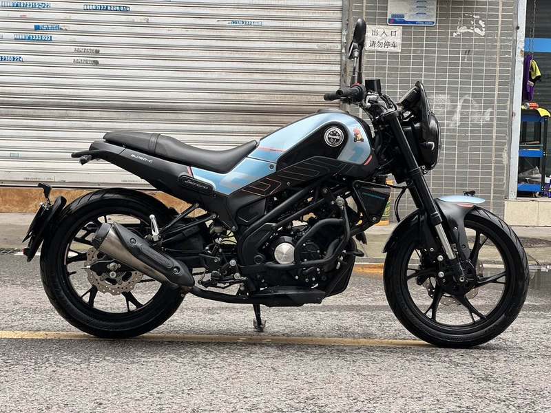 二手贝纳利幼狮 Leoncino 150