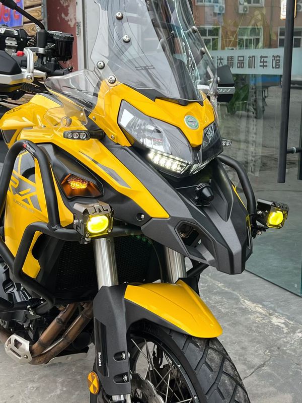 二手贝纳利金鹏 TRK502