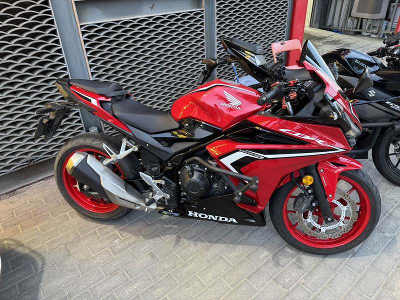 二手本田CBR400R