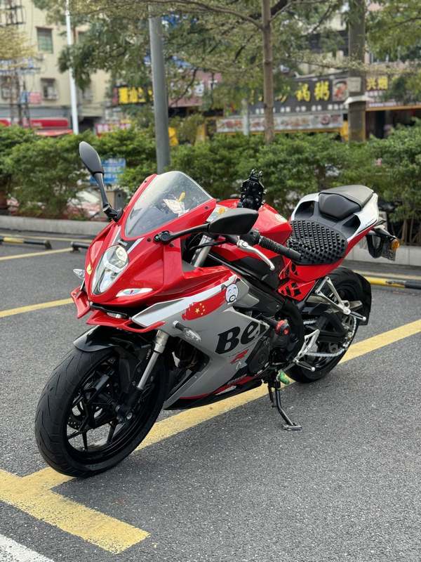 二手贝纳利龙卷风 Tornado 252R