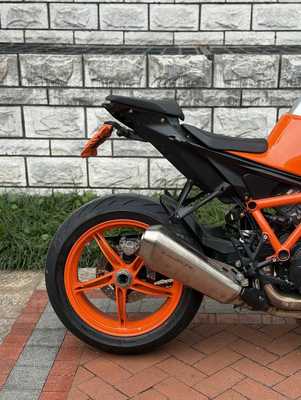 二手KTMR2R1290 Super Duke