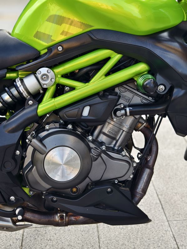 二手贝纳利蓝宝龙 BN302S