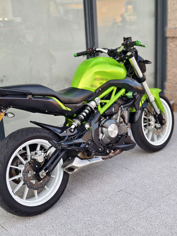 二手贝纳利蓝宝龙 BN302S